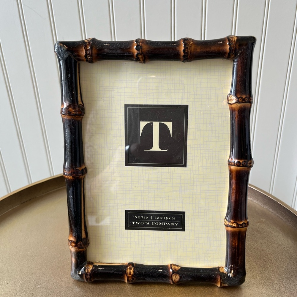 TWO’S COMPANY BROWN BAMBOO PICTURE FRAME SET | SET OF 2 - 4”x6” & 5”x7” | NEW - Picture 4 of 5